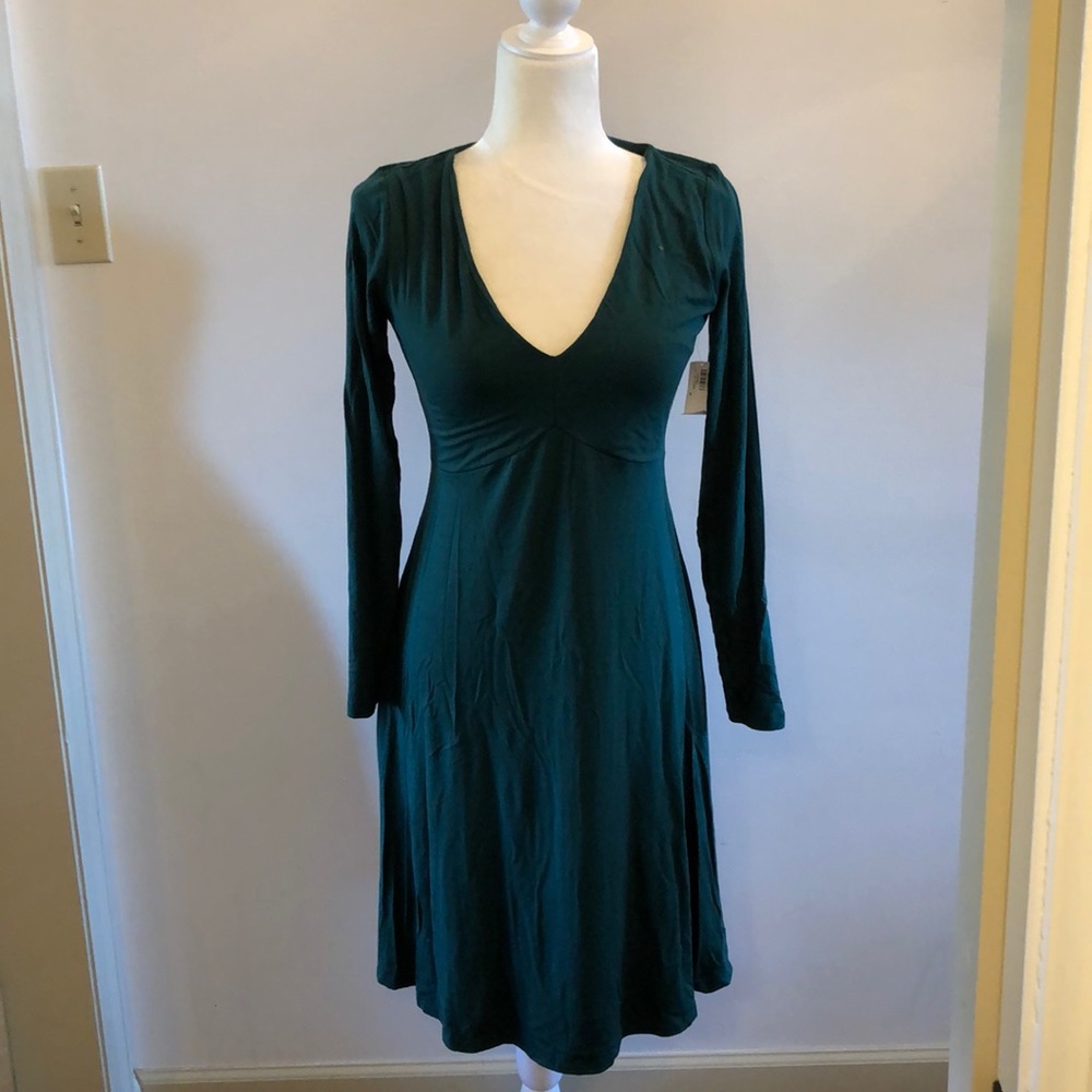 Old Navy fit and flare green dress